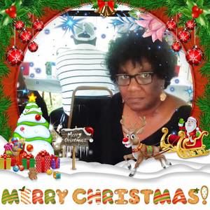 Meet your Posher, Maxine